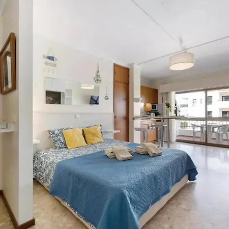 Apartamento Com Um Quarto E Uma Casa De Banho Guia (Faro)